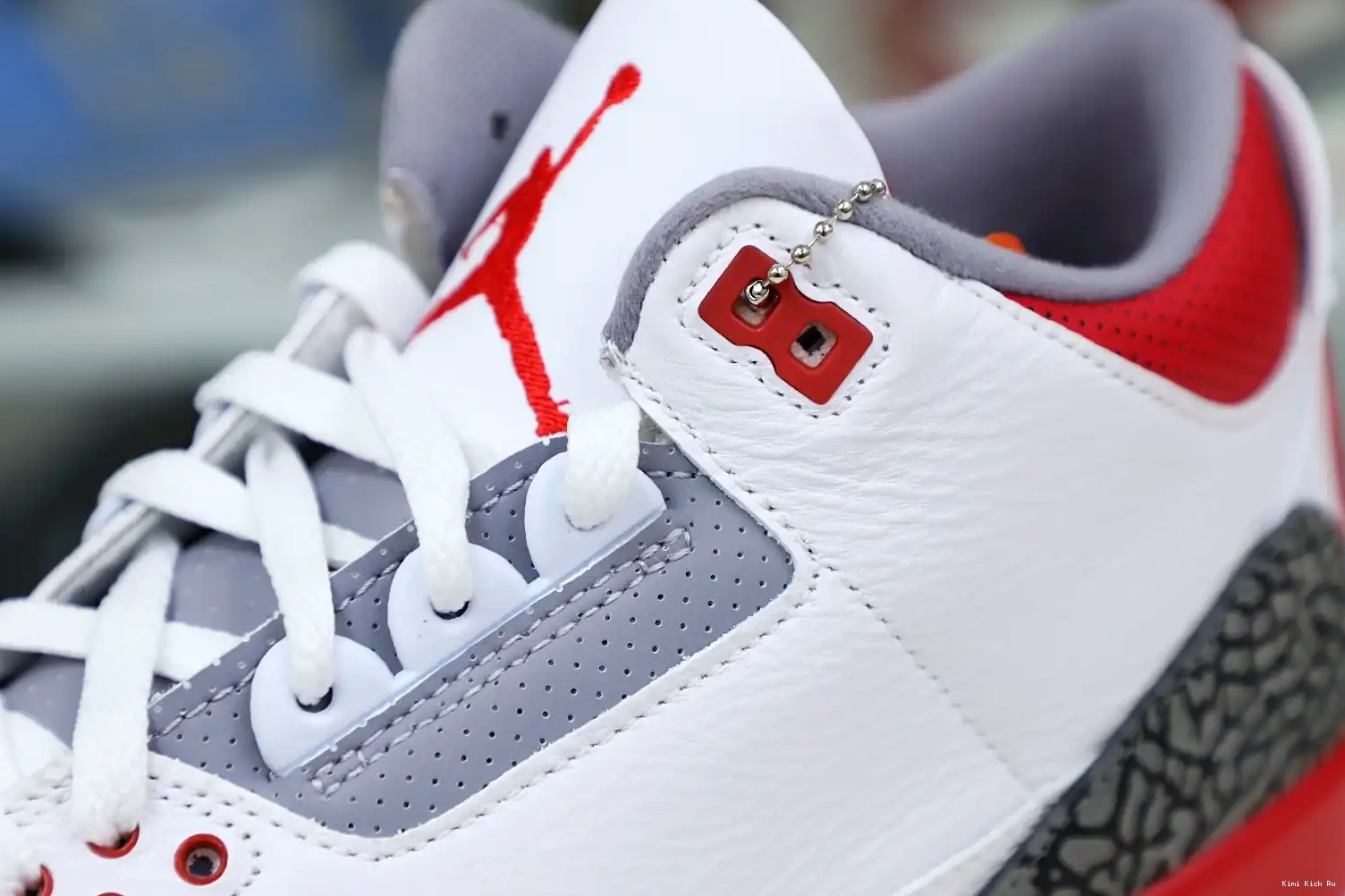 AIR Kimikick 3RETRO JORDAN 0825